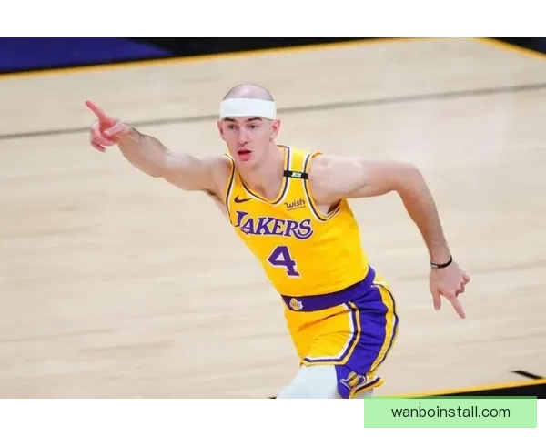 卡鲁索抢水壶失败哈特机智躲闪反而泼水前队友全程笑翻